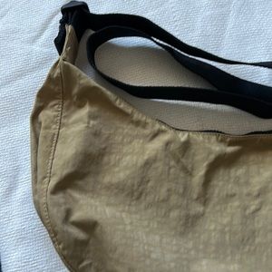 Crescent Pinto Baggu